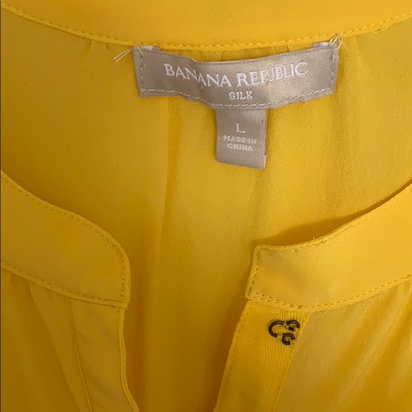 Banana Republic Yellow Silk Blouse - Picture 2 of 5